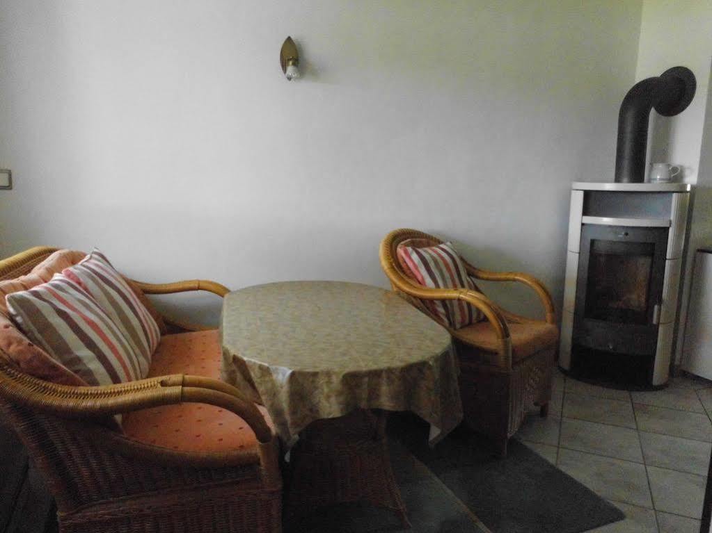 Bungalow Idylle Am See 诺伊鲁平 外观 照片